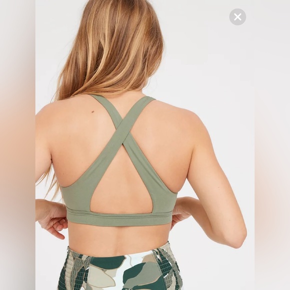 OFFLINE By Aerie Real Me Ruched Sports Bra NWT - Picture 3 of 5